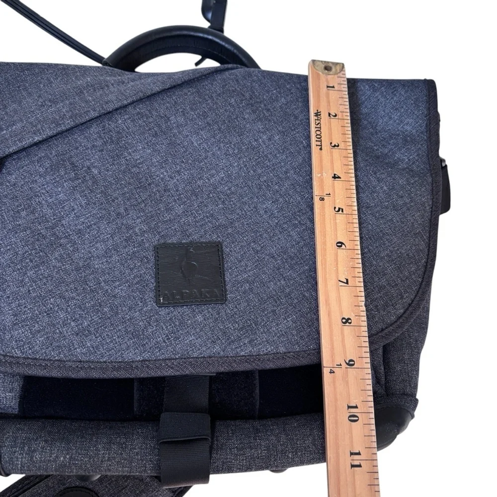 ALPAKA 7ven Mini Messenger Bag (Carbon Grey) Crossbody Laptop